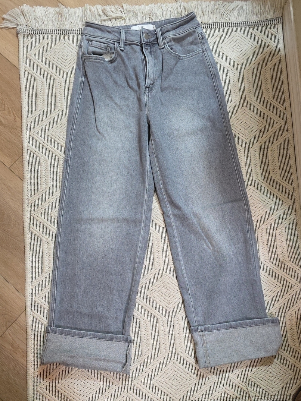VICI Gray Wide-Leg Cuffed Women's Jeans - Classic High-Rise Style Size 26